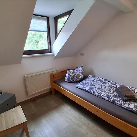 Grosse Stadtwohnung Mit Balkon * צוויקאו