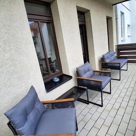 Appartamento Riesen Stadtwohnung 5xschlafzimmer 2xbad Und Balkon *