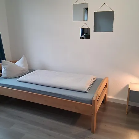 Grosse Stadtwohnung Mit Balkon *