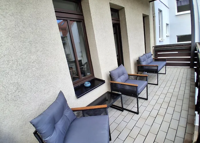 Апартаменты Riesen Stadtwohnung 5Xschlafzimmer 2Xbad Und Balkon *